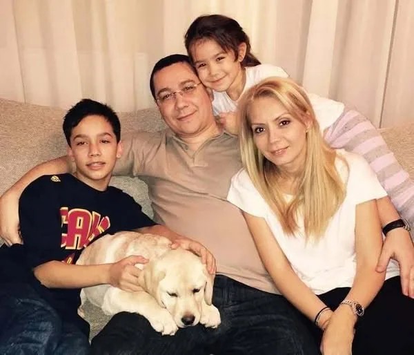 Daciana Sârbu împărtășește emoții profunde despre Maria, fiica adoptată de ea și Victor Ponta!