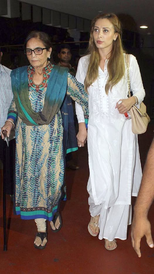 Mama lui Salman Khan rupe tăcerea despre Iulia Vântur! Ce relație există, de fapt, între româncă și actorul de la Bollywood. Acum e clar: „A declarat că este singura”