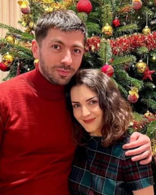 Ce diferență de vârstă există între Mircea Bravo și soția lui. Motivul pentru care vedetei îi este jenă să vorbească despre asta: „Mi-a fost rușine”