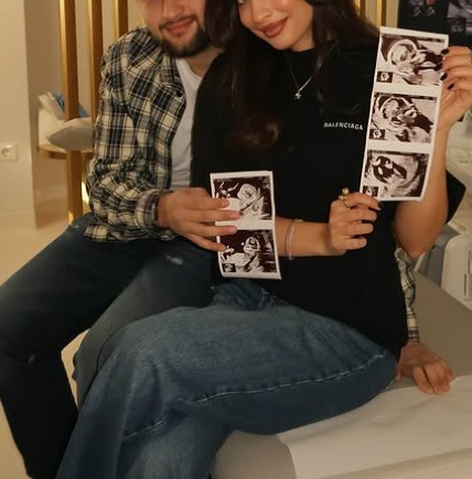 Vestea momentului în showbizul din România! Celebra influenceriță, care în trecut s-a iubit cu un artist de la noi, e însărcinată cu un alt bărbat! Anunțul a fost făcut…