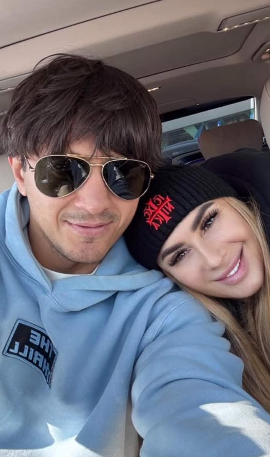 Cum reușește Ronald Gavril să o aducă cu picioarele pe pământ pe Anamaria Prodan. Vedeta a mărturisit ce lecții valoroase a învățat de la partenerul ei: „Fericirea nu stă în bani”