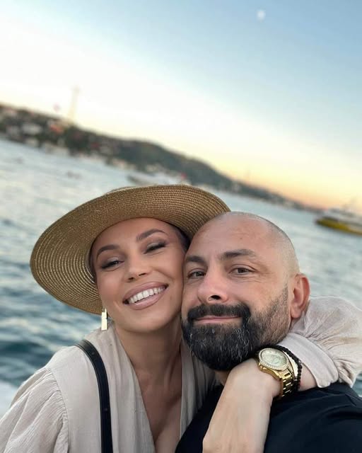 Semnul divin pe care soțul Ancăi Molnar l-a primit de la make-up artist, în noaptea de Înviere. Ce i s-a arătat în Lumina Sfântă