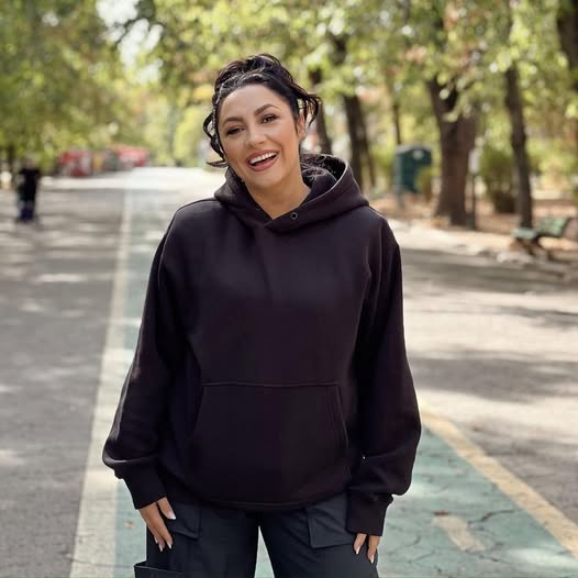 Andra rupe tăcerea despre “burtica de gravidă”. S-a chinuit s-o ascundă, dar acum a spus lucrurilor pe nume!