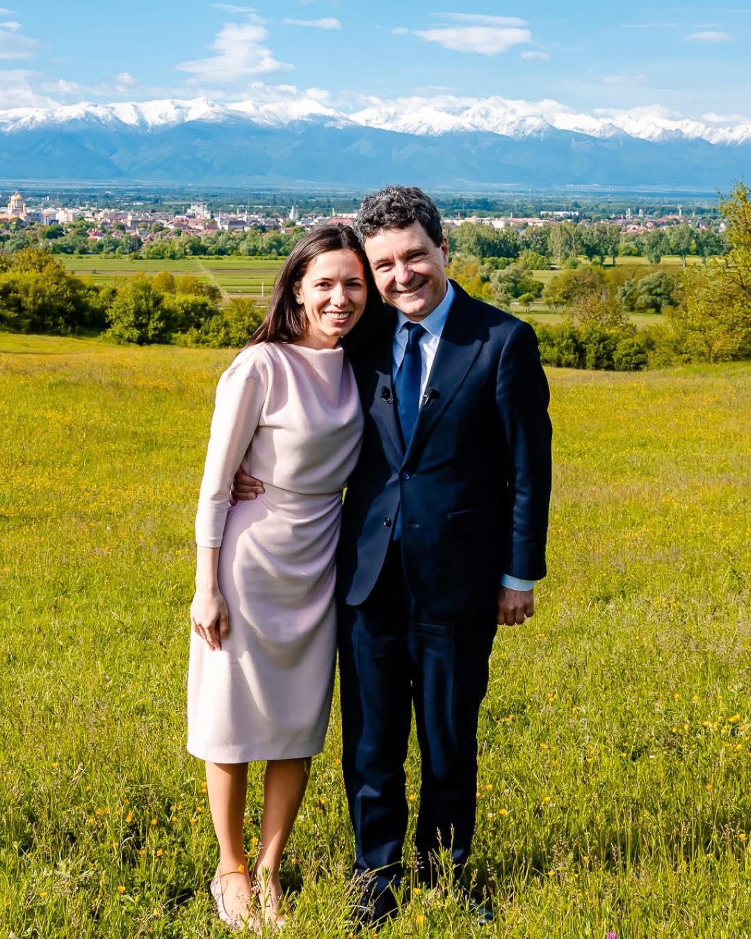 Cine este Mirabela Grădinaru, partenera lui Nicușor Dan. Prima Doamnă a României a terminat Facultatea de Geografie și este șefă într-o corporație de renume, din București