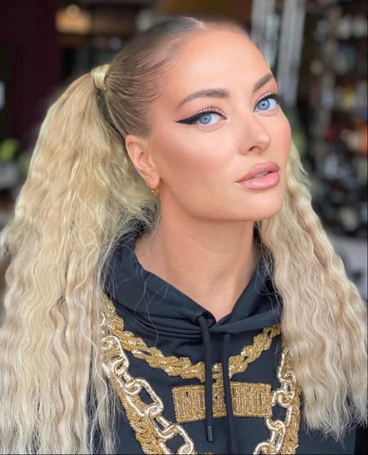 Cântărețul pe care Delia Matache l-a iubit în secret, înainte să se mărite cu Răzvan Munteanu: ”Mă ignora!”