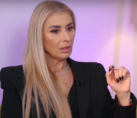 Anamaria Prodan îl acuză oficial pe Laurențiu Reghecampf de abandon și neplata pensiei alimentare