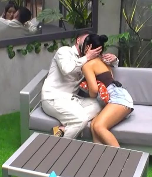 Primul sărut dintre Moldo și Kira – un moment surprinzător în timpul unui joc