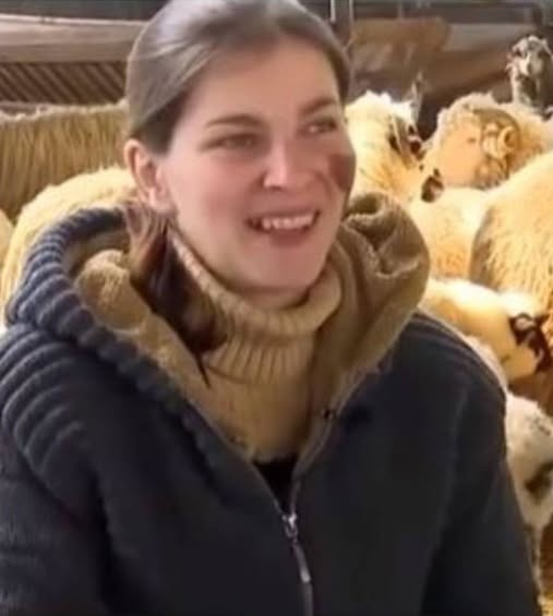 Maria Piloiu, învățătoare dimineața și ciobăniță după-amiaza: „Diplomele nu țin de foame dacă nu știi să muncești”
