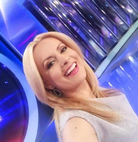 Simona Gherghe și-a schimbat look-ul de vară: „Mi-am făcut curaj și m-am tuns”