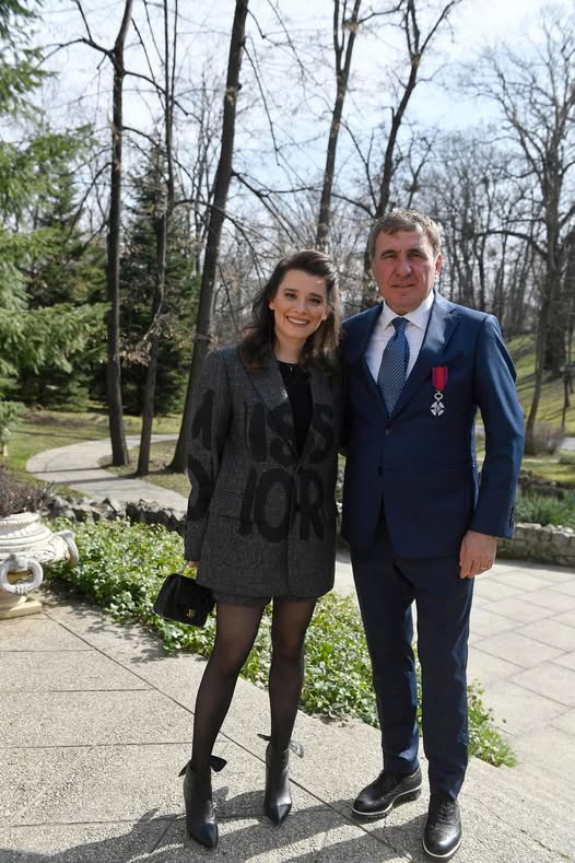 Kira Hagi s-a căsătorit cu Thomas Ferfelis: Un nou început pentru fiica “Regelui” fotbalului românesc