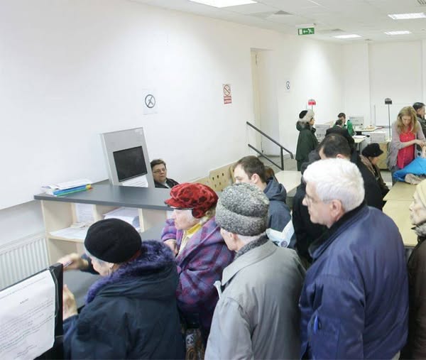 Scad toate pensiile în România?! Anunțul care dă fiori pensionarilor
