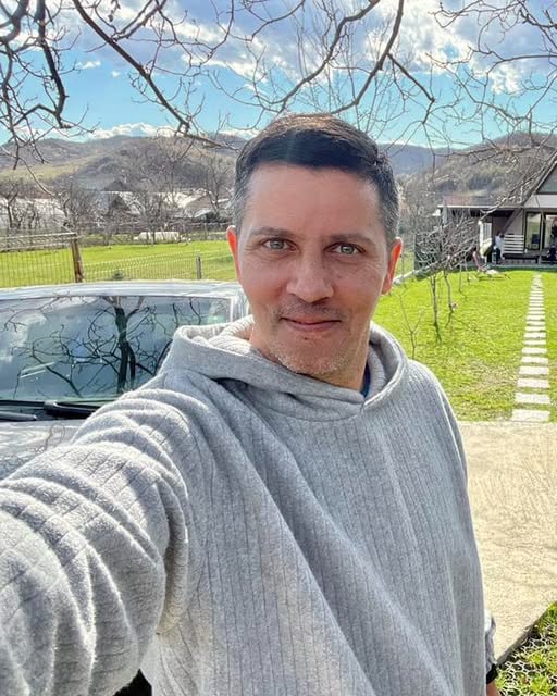 Lucian Viziru: de la tenis de performanță la actorie, muzică și regie.Vezi in comentarii
