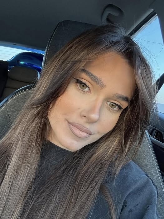 Gestul unui băiețel a supărat-o pe Theo Rose. Ce a făcut acesta și cum a reacționat artista.vezi in comentarii