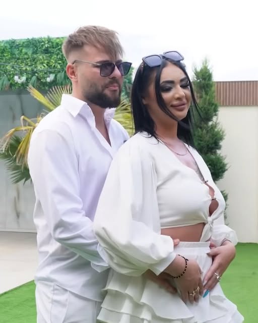 Gagea, surprins în brațele unei domnișoare misterioase! Cine este femeia cu care s-a afișat fostul concurent de la „Casa iubirii”.vezi in comentarii