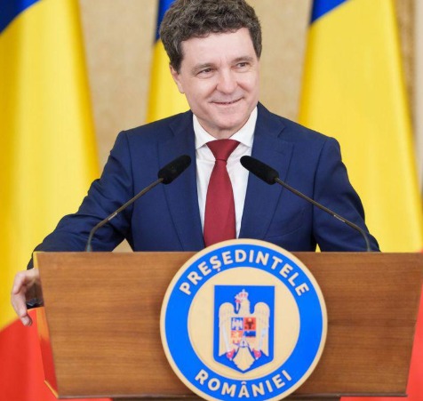 Cum le-a vorbit Nicușor Dan copiilor români din diaspora despre rolul său de președinte.vezi in comentarii