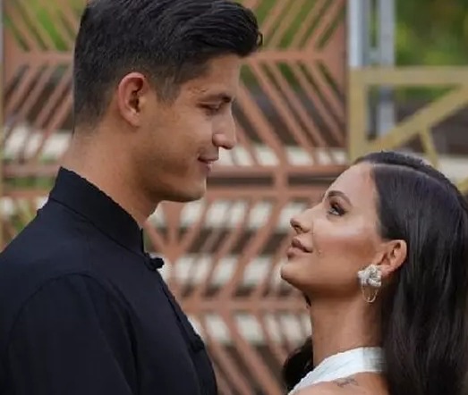 Vești minunate în familia lui Adrian Năstase! Fiul cel mic al fostului premier se pregătește să devină tată pentru prima dată .vezi in comentarii
