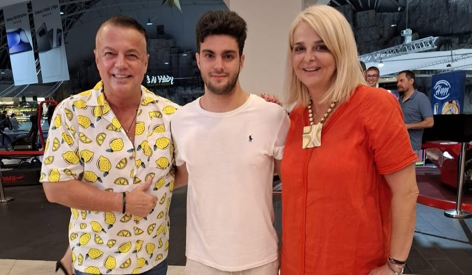 Cu ce se ocupă David, fiul lui Adrian Enache și al Iulianei Marciuc