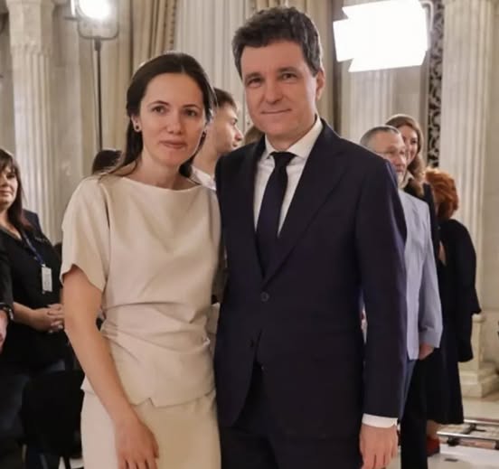 Controverse uriașe în privința salariului Mirabelei Grădinaru: ”Are 10-14.000 euro, dar e profesoară la bază. Ce știe să ia atâția bani?”