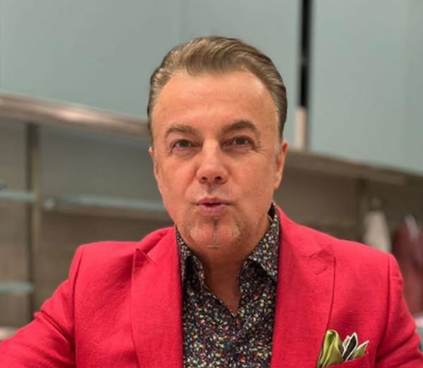 Adrian Enache și ritualul de dimineață care îi dă energie pentru întreaga zi.Vezi in comentarii