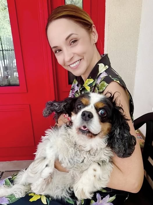 Divahair: Andreea Marin a decis să plece din România. „Grijile nu m-au lăsat să dorm nopți întregi”.vezi in comentarii