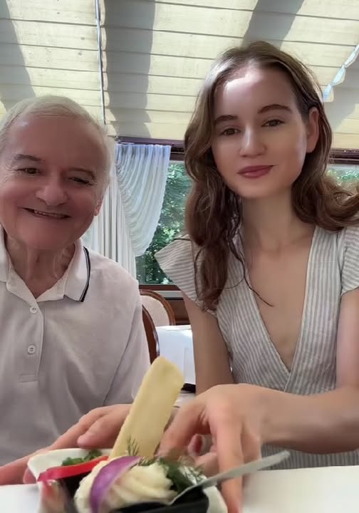 Irinel Columbeanu, sprijinit de fiica sa Irina în perioada dificilă prin care trece.Vezi în primul comentariu