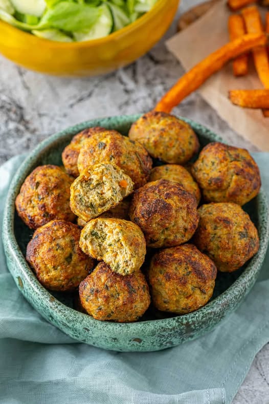 Ingredientul secret pe care sa il adaugi in chiftele. Doar asa le faci pufoase si delicioase. Trucul simplu pe care trebuie sa il stie toate gospodinele