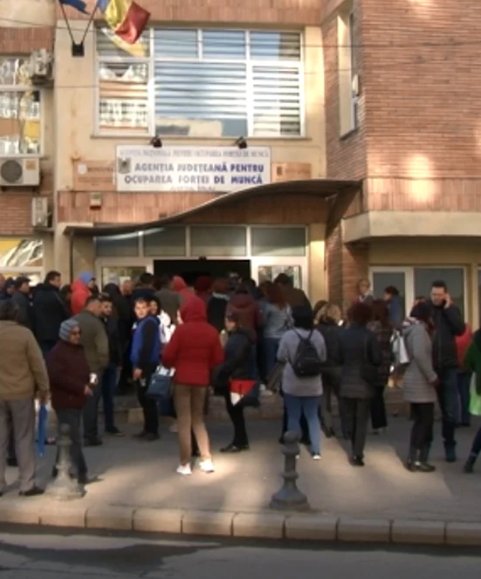 Românii care vor rămâne fără locuri de muncă în 2026: „AI le va lua locul”