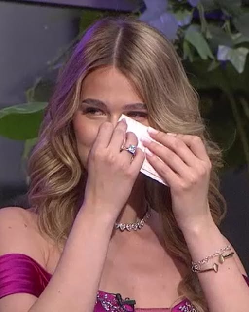 Daniela, copleșită de emoții în prima gală a sezonului 5 „Casa iubirii”. Momentul în care a izbucnit în lacrimi. Vezi in comentarii