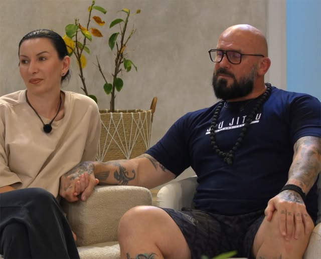 Cătălin și Luiza Zmărăndescu au câștigat Power Co… Vezi mai mult