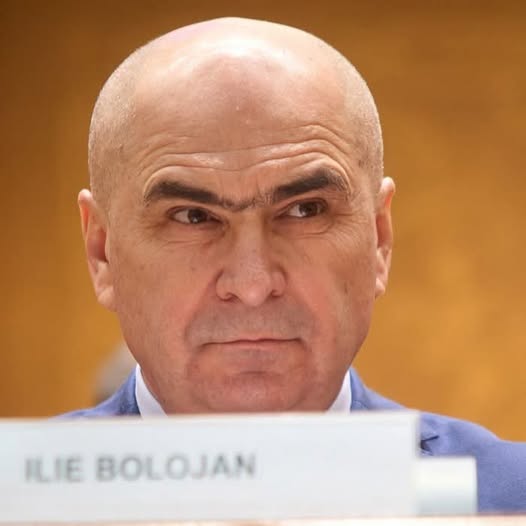 E gata! Bolojan anunță noi concedieri. Doua treimi din… Vezi mai mult