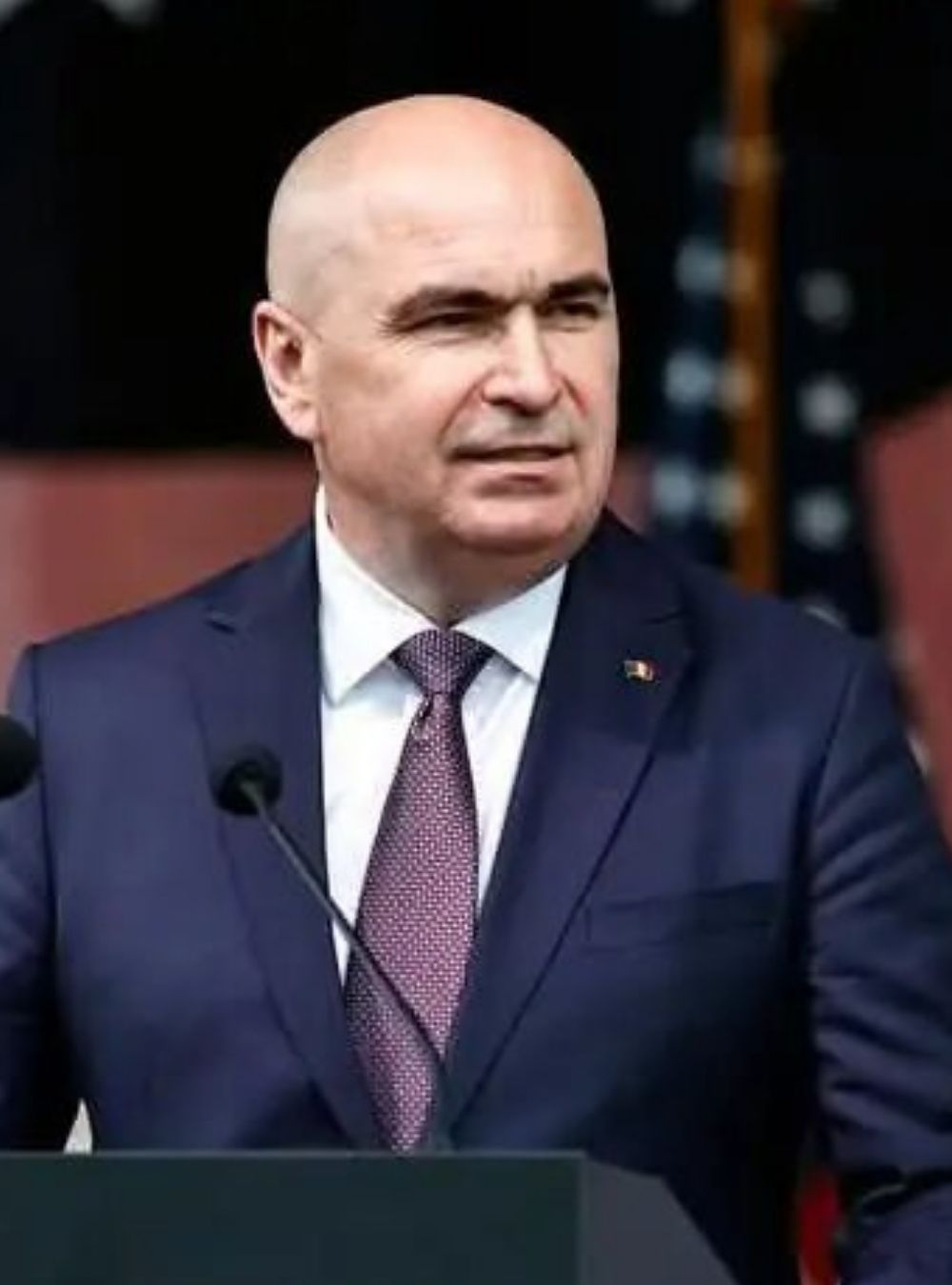 LEGEA a intrat deja în vigoare: Angajații nu vor mai primi… Vezi mai mult