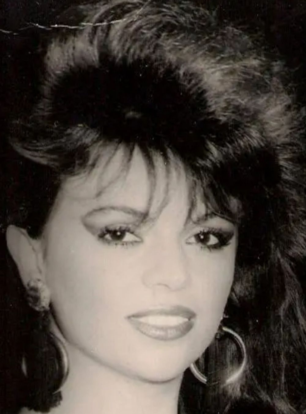 A iubit-o Nicu Ceaușescu, iar Omar Sharif ar fi fost fascinat de ea!