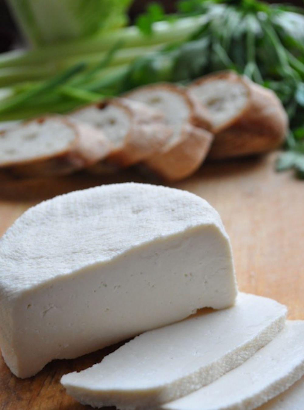 Un bărbat a decedat după ce A CONSUMAT brânză