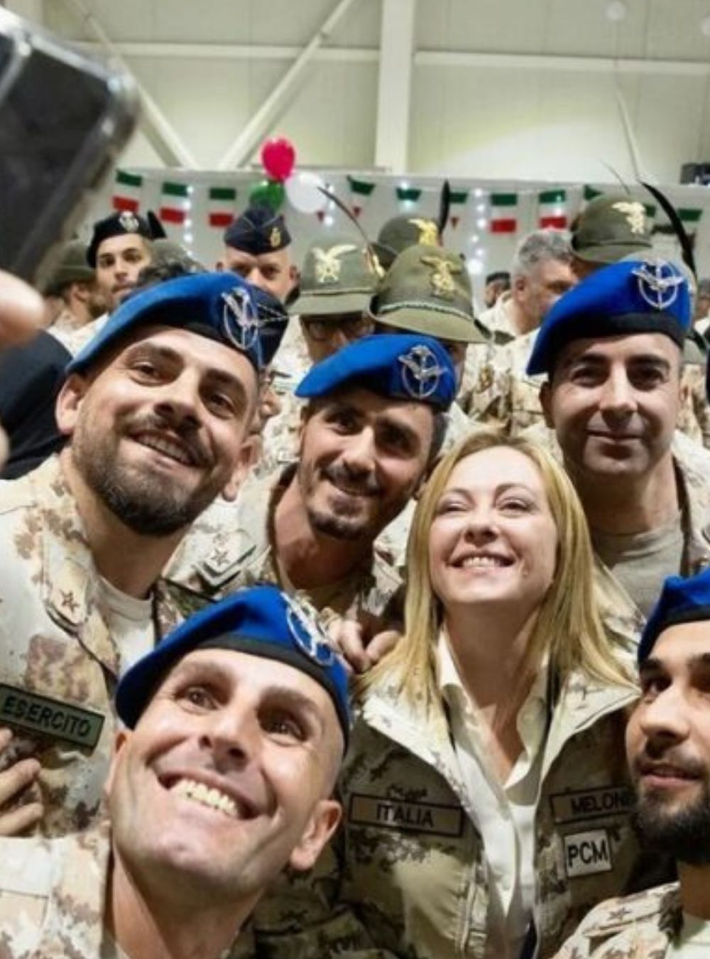 Bază italiană din Orientul Mijlociu lovită de rachetă. Autoritățile confirmă.. Vezi mai jos