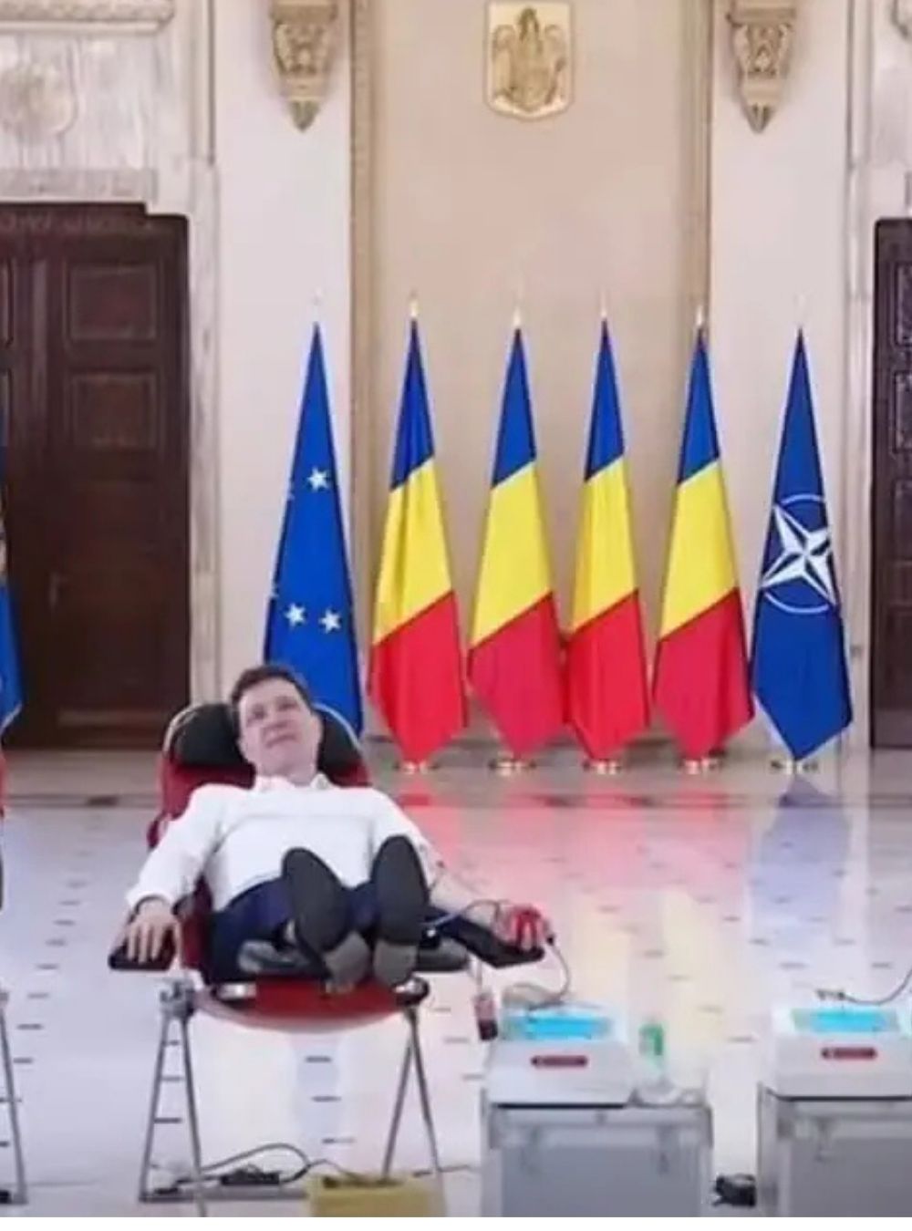 Nicușor Dan cere românilor să doneze sânge