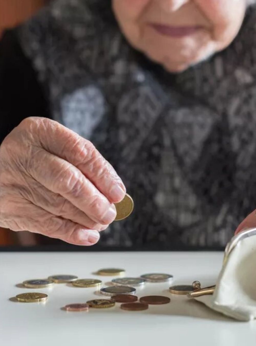 La ce vârstă ieși la pensie dacă ești născut în 1968, 1970, 1975 sau 1980.