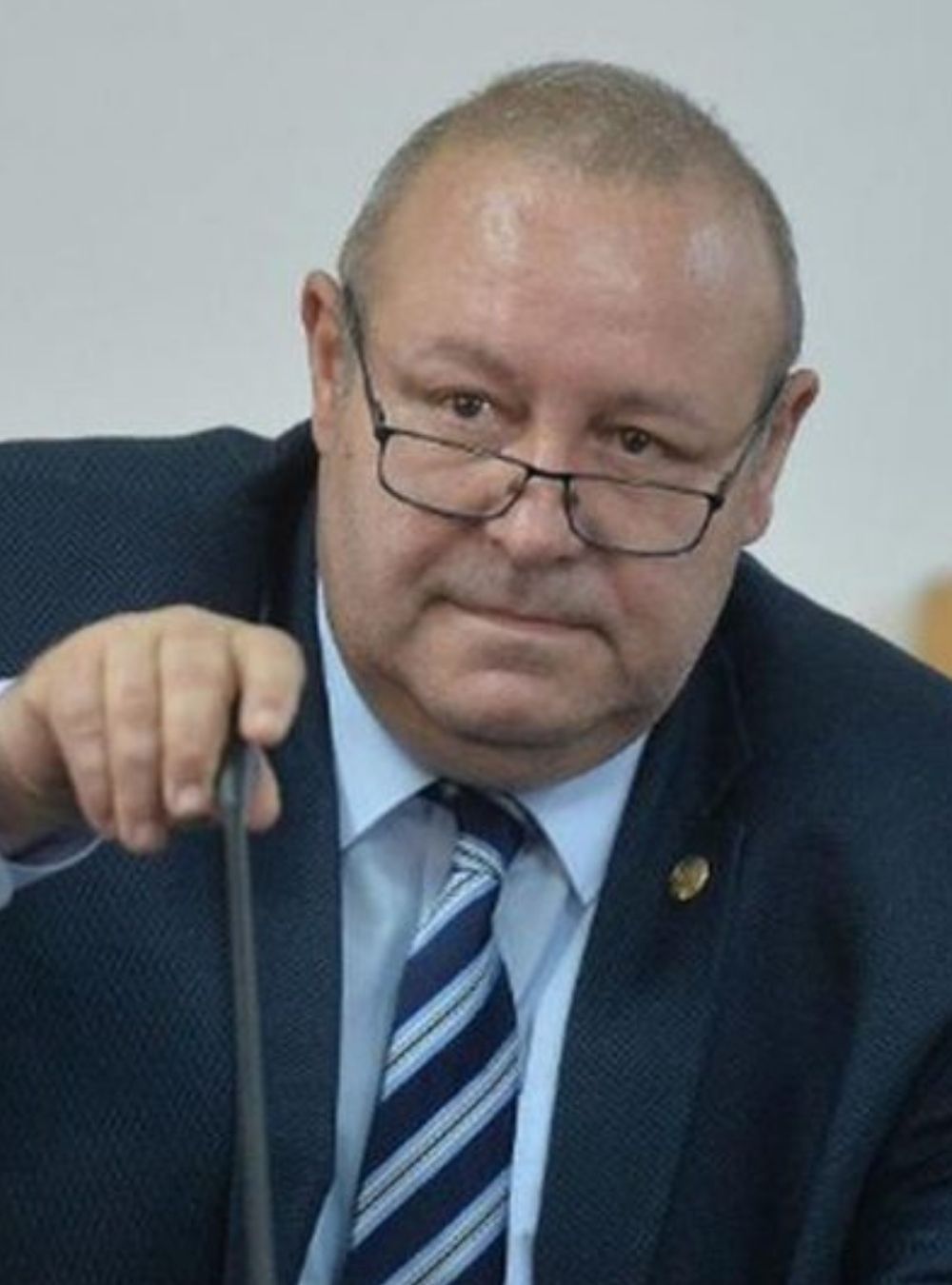 Daniel Fenechiu aruncă scena politică în aer!