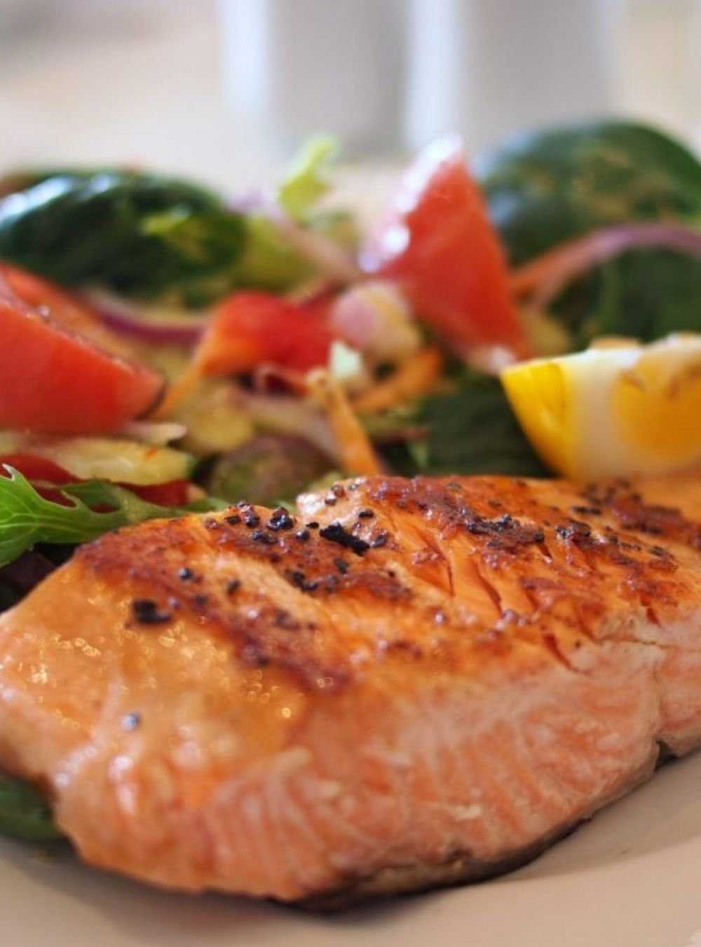 Secretele prepararii somonului in restaurantele de lux