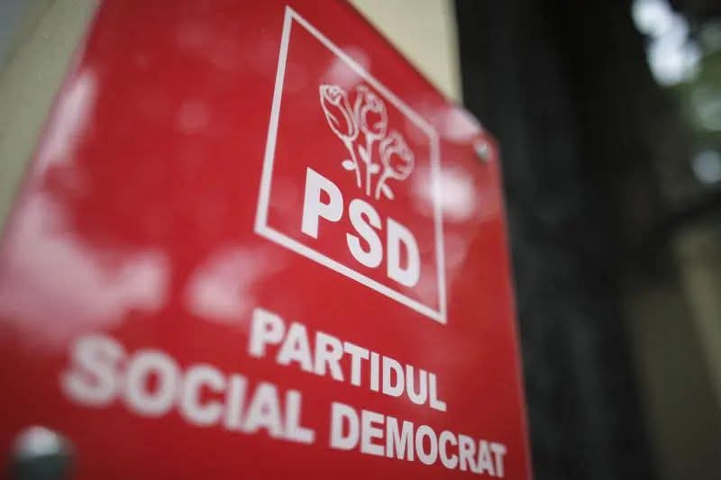 ULTIMA ORĂ: Prima demisie MAJORĂ din PSD după anunțul colaborării cu AUR! Se dizolvă parti… Vezi mai mult