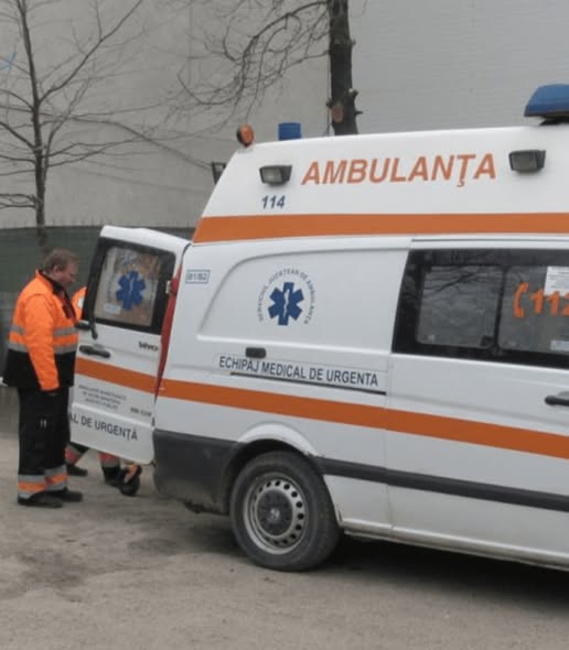 ȘOC! Paznicul băncii și-a tăiat gâ… Vezi mai mult