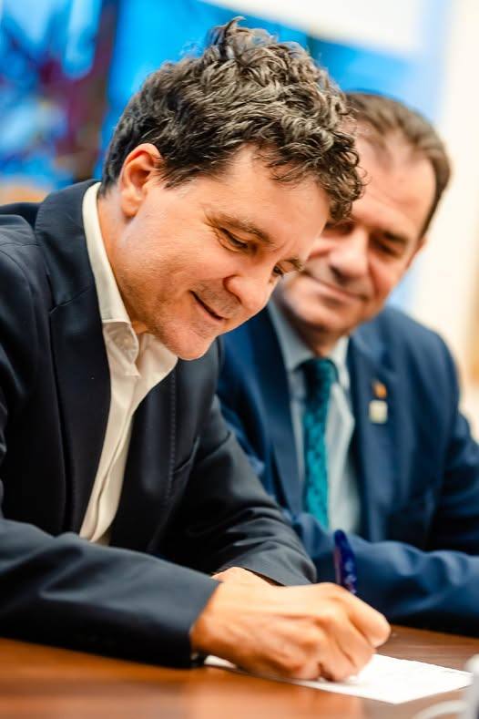 Nicușor Dan a semnat!!! Avem o nouă Sărbătoare Națională. Va fi în fiecare an, pe data de 10…Vezi mai mult