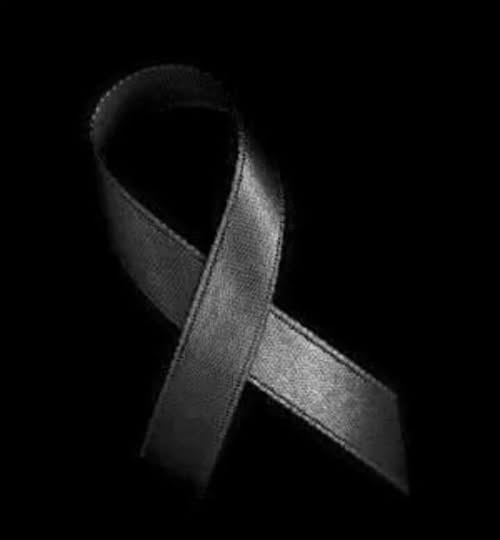 O tânără de 21 de ani a mvrit pe stradă după ce a mâncat un pa