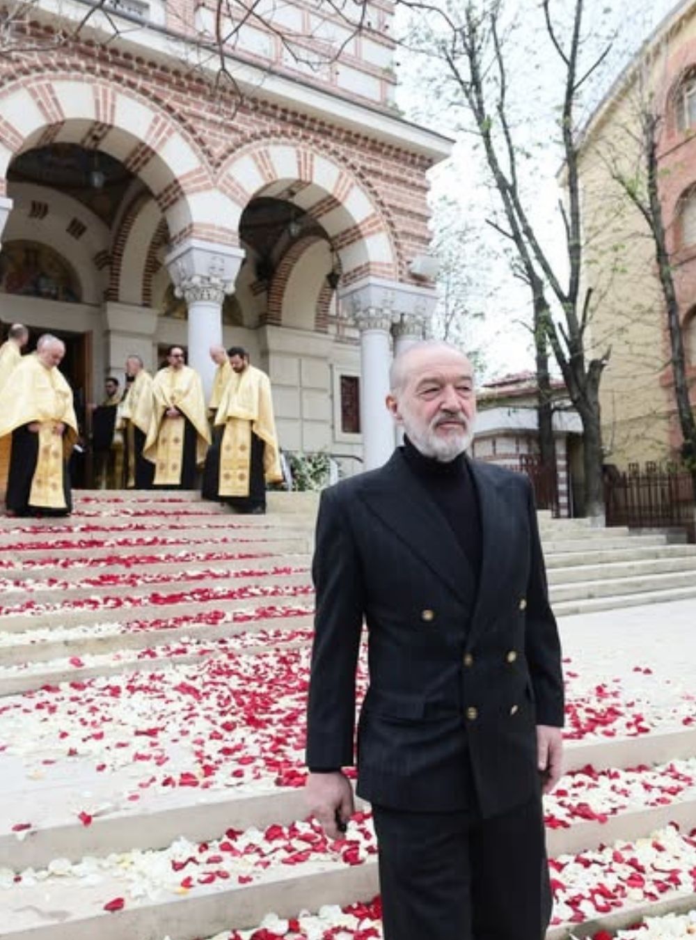 Becali a fost primit singur la Cotroceni, după ce a întârziat ca să meargă la biserică.