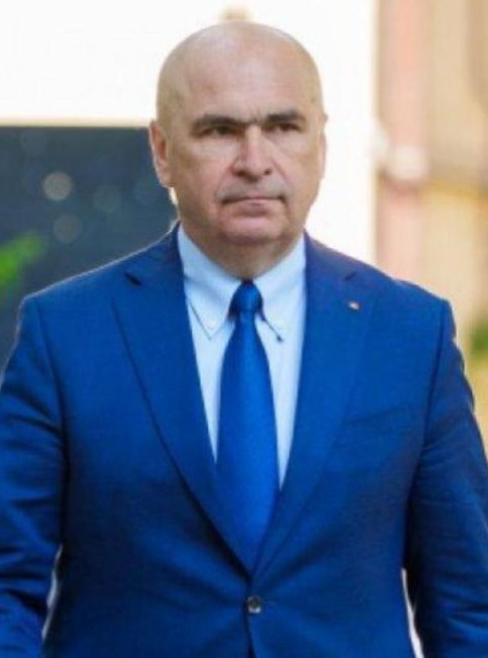 S-A AFLAT! Cine ar putea fi noul premier…Vezi mai mult