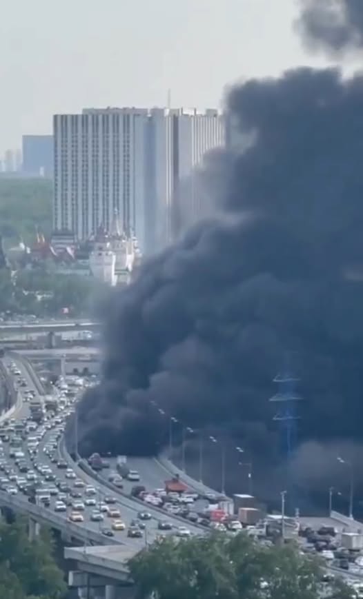 Arde Moscova! Zelenski a bombardat Rusia…Vezi mai mult