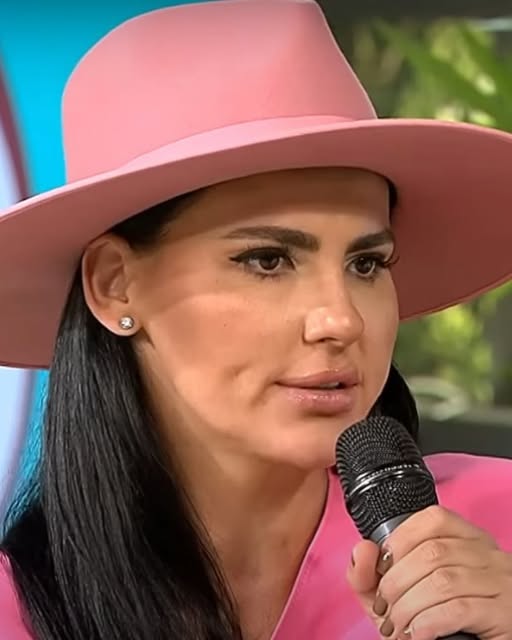 Lavinia Pîrva a confirmat public RUPTURA! Soția lui Ștefan Bănică Jr. a spus tot ce s-a întâmplat în… Vezi mai mult