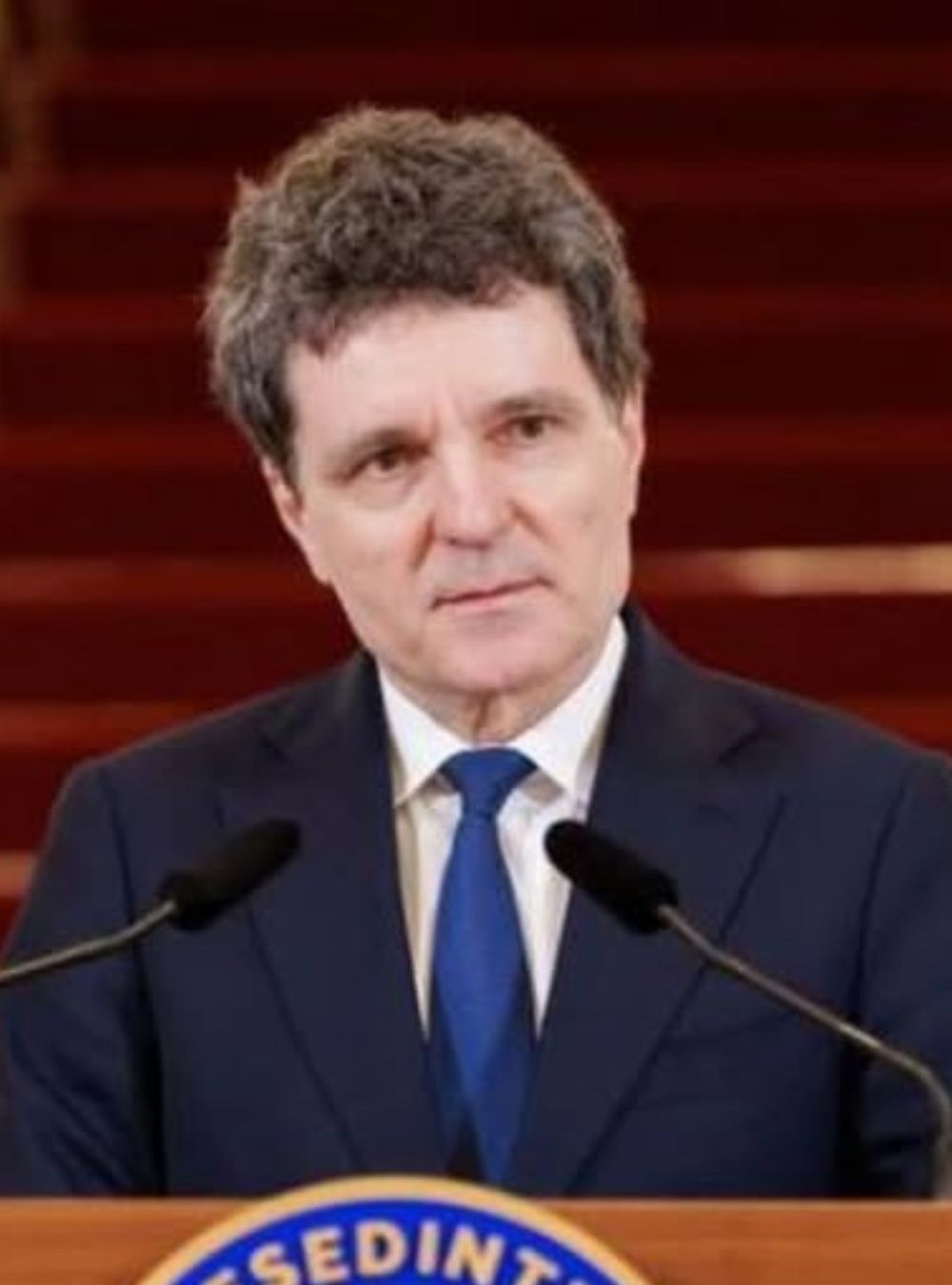 Nicușor Dan a decis! Viitorul premier, dacă este demis Ilie Bolojan, va fi… Vezi mai mult