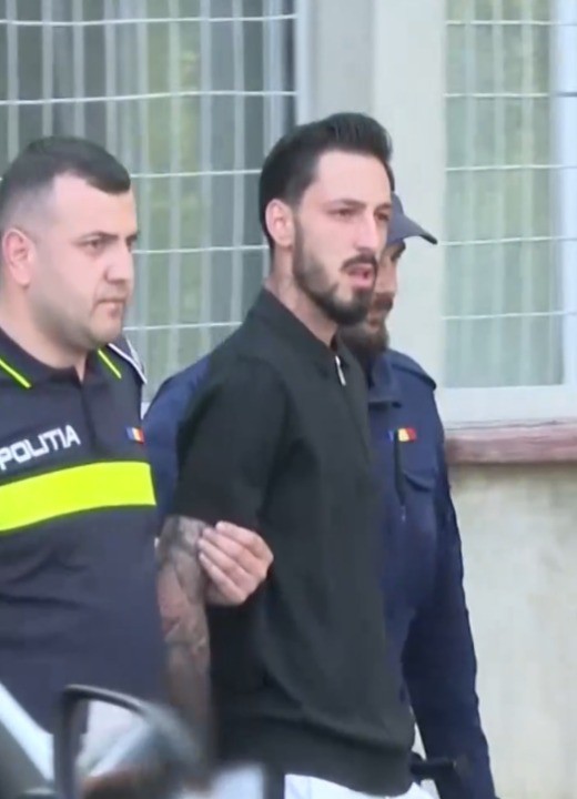 Influencerul Cristian Cârnu, săltat de poliție! IREAL ce a făcut… Vezi mai mult