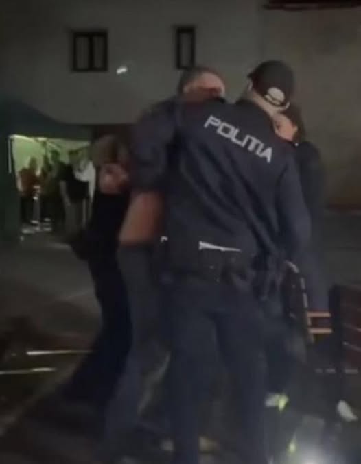 BREAKING! Polițiștii l-au prins pe…Vezi mai mult