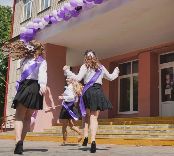 S-a schimbat data! Vacanța de vară a copiilor începe la data de… Vezi mai mult